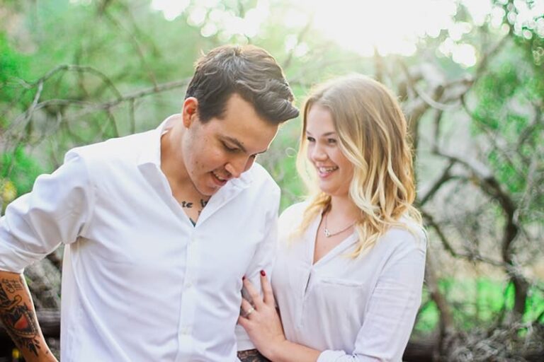 5 Smart Things Women Do To Keep Their Men Satisfied