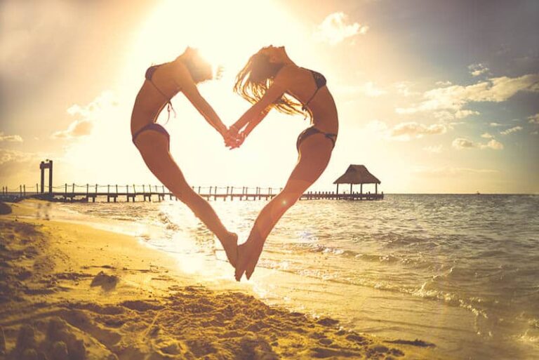 12 True Signs You’ve Got A ‘Bestie’ For Life
