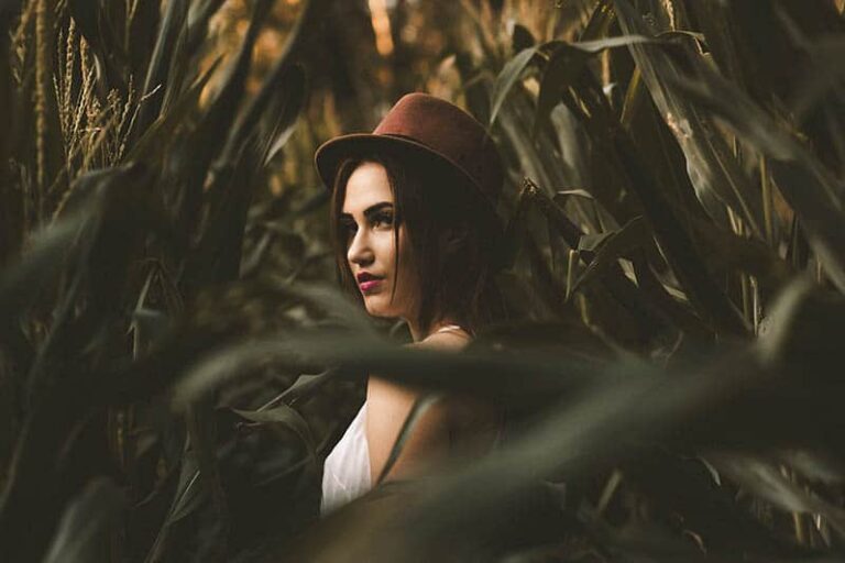 5 Ways Alpha Females Should Be Treated In A Relationship