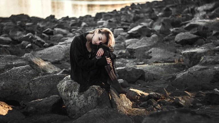 You Are A Fool For Letting Her Slip Away