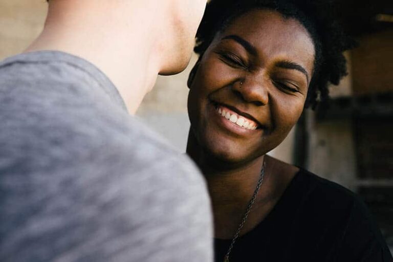 14 Most Unromantic Signs You’ve Found The One