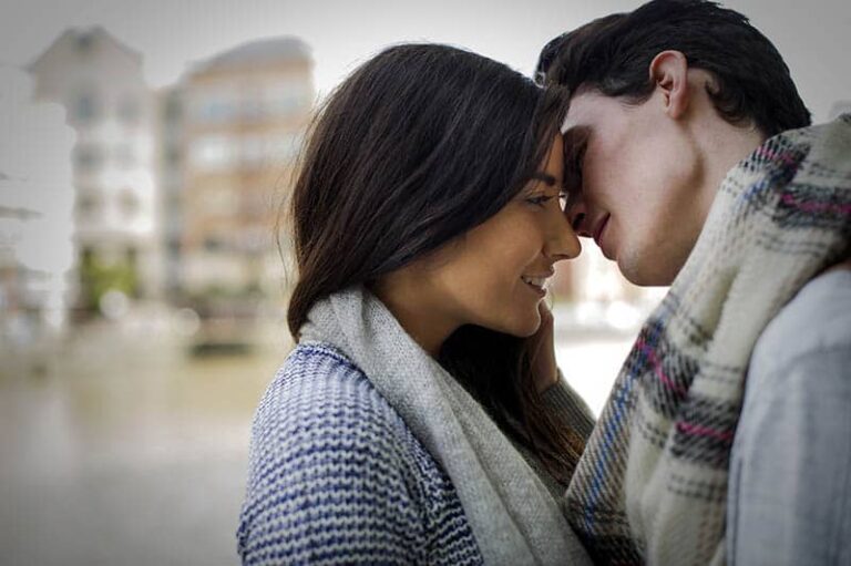 7 Simple Things Every Guy Wants In A Relationship