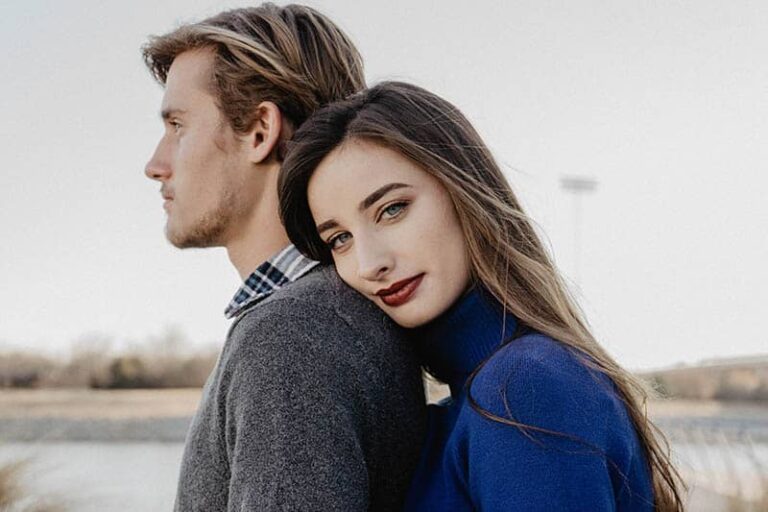 9 Effective Ways To Catch And Keep Him