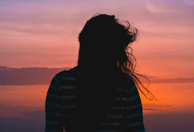 6 Reasons Why It Is Hard For You To Walk Away From A Toxic Relationship