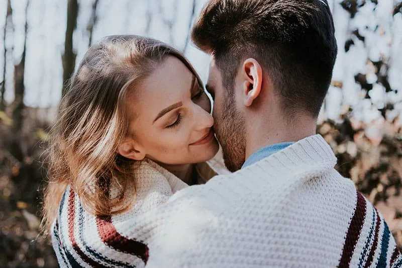 10 Things That Will Make Him Realize You Are A 'Jackpot' Girlfriend