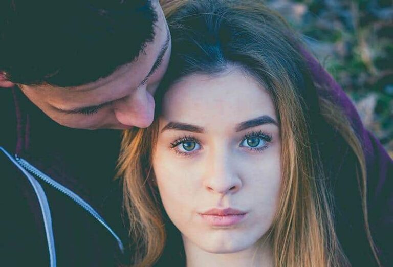 14 Warning Signs Of Clingy Men (And How To Avoid Them)