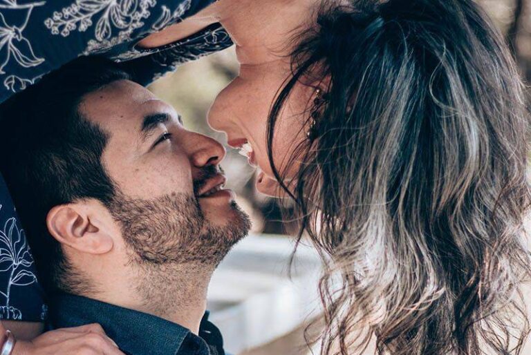 10 Surefire Signs He Wants Something Serious