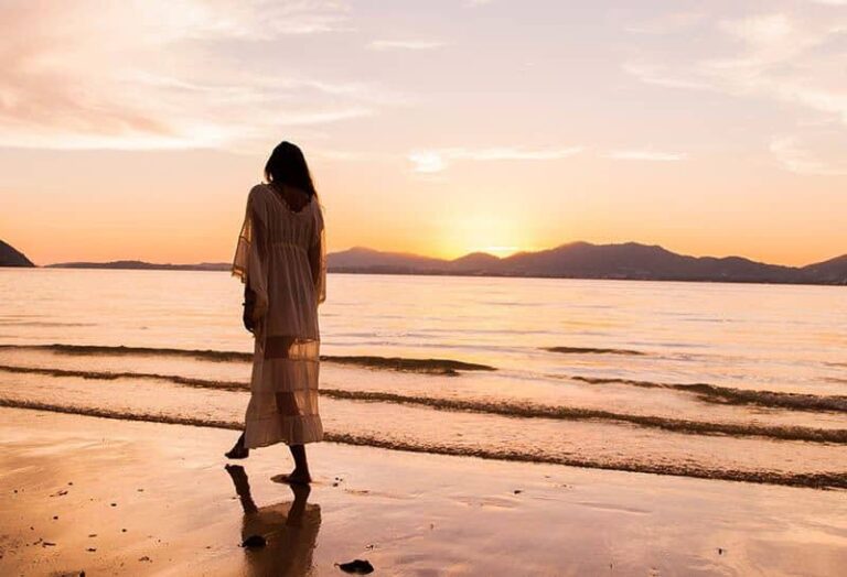 You’re Scared To Put Yourself Out There Again, But Here’s Why You Should
