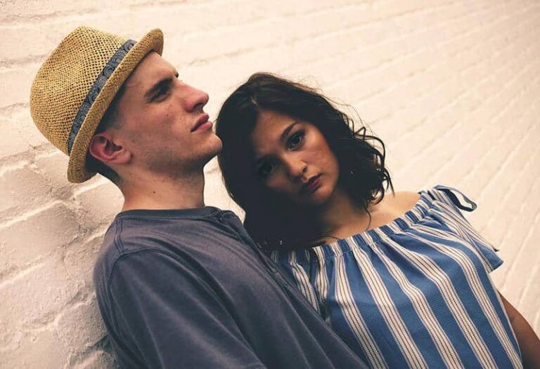 7 Signs He Is Just Using You (And You Are Not Even Aware Of It)