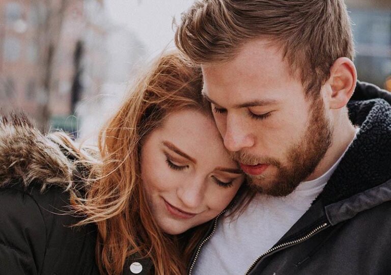 Todos os homens lá fora, ouçam: É assim que se trata bem uma mulher
