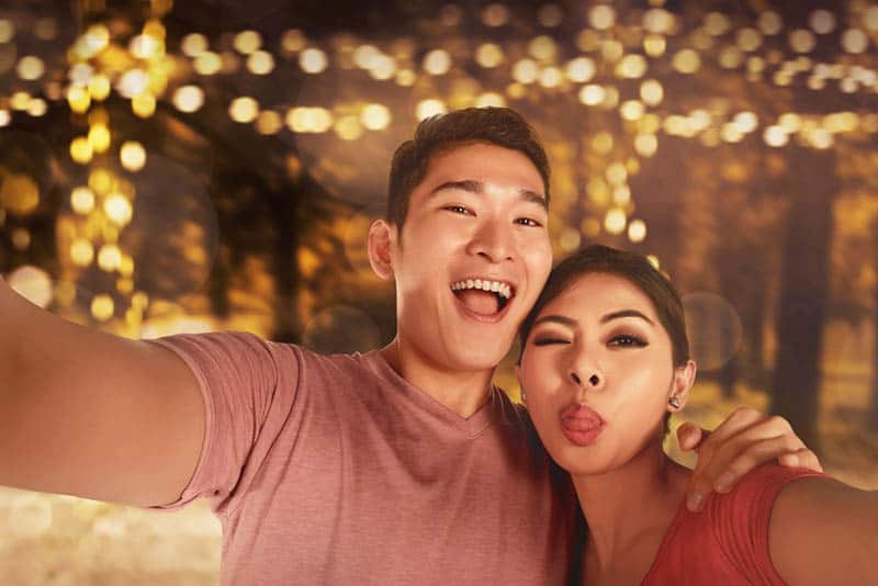 The Ultimate List Of Romantically Sweet Things To Do For Your Girlfriend