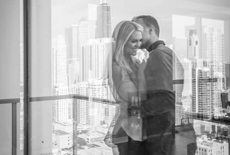 black and white of couple hugging