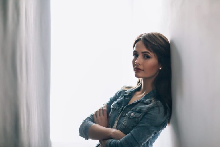 Mulher bonita e confiante