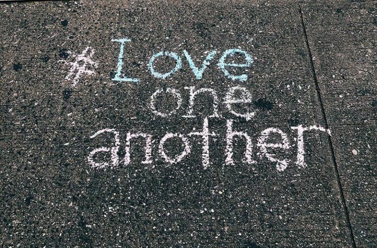 100 Love Messages For Her And Him To Help You Express Your Feelings
