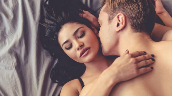 5 posizioni sessuali intime che tutte le coppie dovrebbero provare.