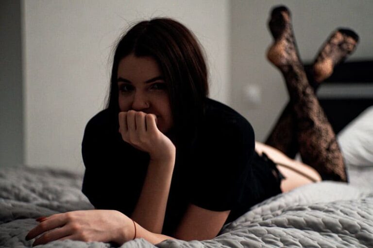 sexy woman lying on bed