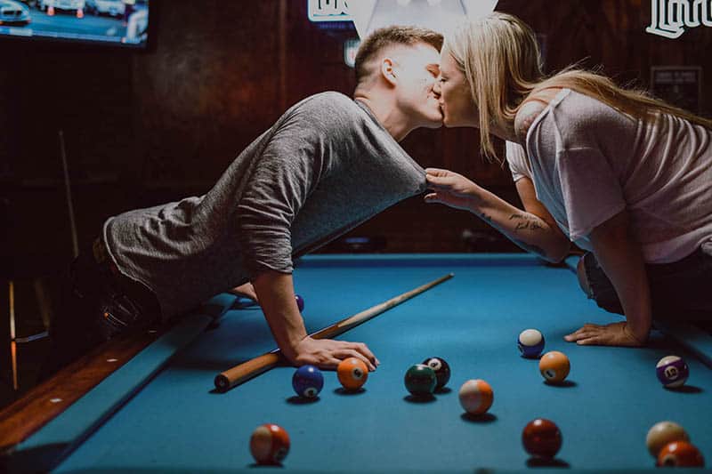 5 Mind-Blowing Tips On How To Get A Girl To Kiss You