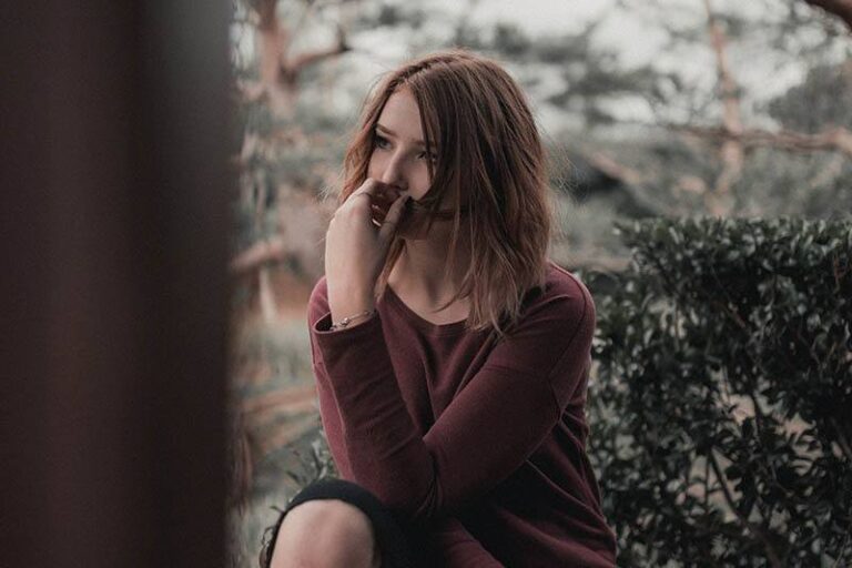 Mi hai lasciata sola solo per ricordarmi che non sei mai stata veramente presente