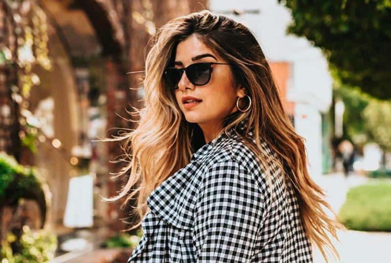 This Is What A Confident Woman Always Brings To The Table
