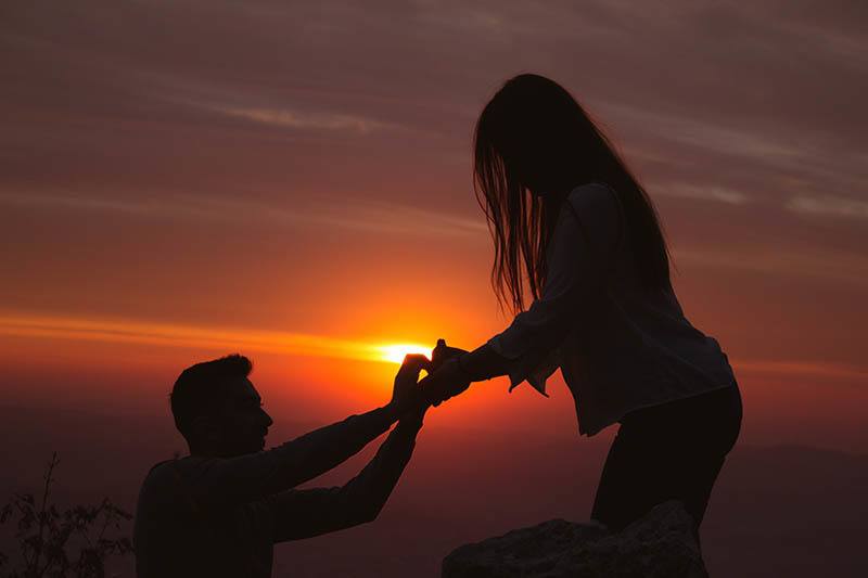 10 Steps To Manifesting Love With A Specific Person Using The Law Of Attraction