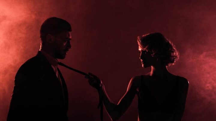 Dominant And Submissive Relationships - Top 10 Rules To Follow