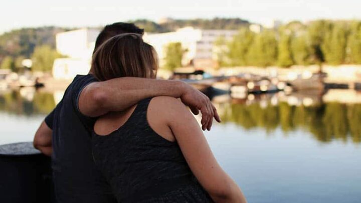 How Guys Hug: 4 Different Ways And Their Real Meanings