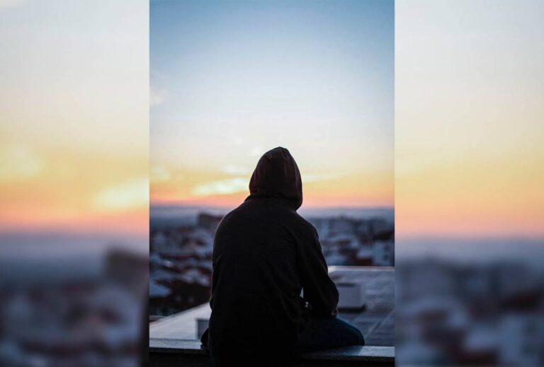 5 Things Your Ex Does To Get Over You