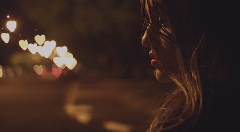 8 Warning Signs You’re Dating A Legit Egomaniac