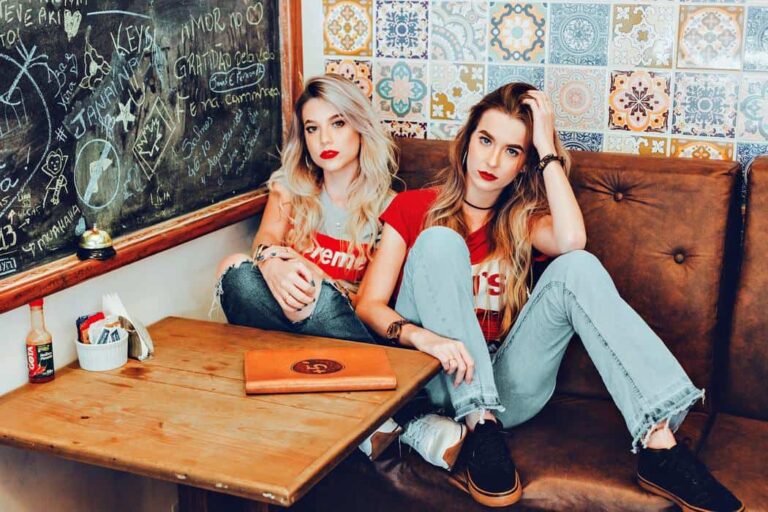 To My Best Friend Who Loves Me For Who I Am
