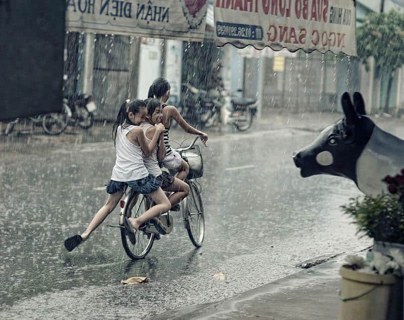 8 Definite Signs You're What's Known As A 'Pluviophile'