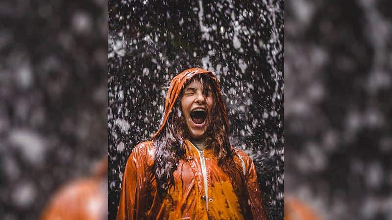 8 Definite Signs You're What's Known As A 'Pluviophile'