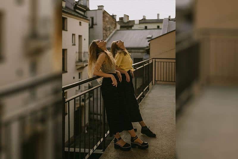 9 Differences Between An Alpha, A Beta And An Omega Female