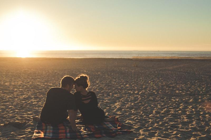 6 Crucial Things You Should Consider Before Dating A Friend