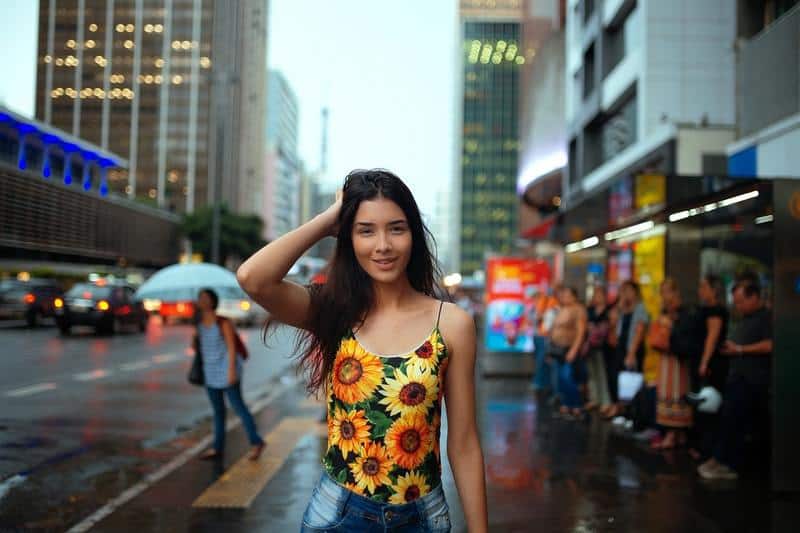 How To Be Irresistibly Attractive: 13 Rules To Knock Any Man Out
