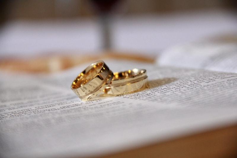 When Will He Propose? 13 Signs He's Ready To Pop The Question