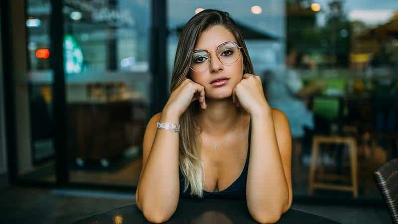 How To Be Irresistibly Attractive: 13 Rules To Knock Any Man Out