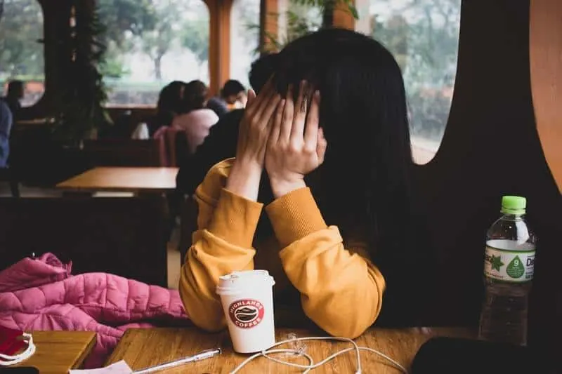 How To Approach A Girl? 9 Tips That Work Like A Charm