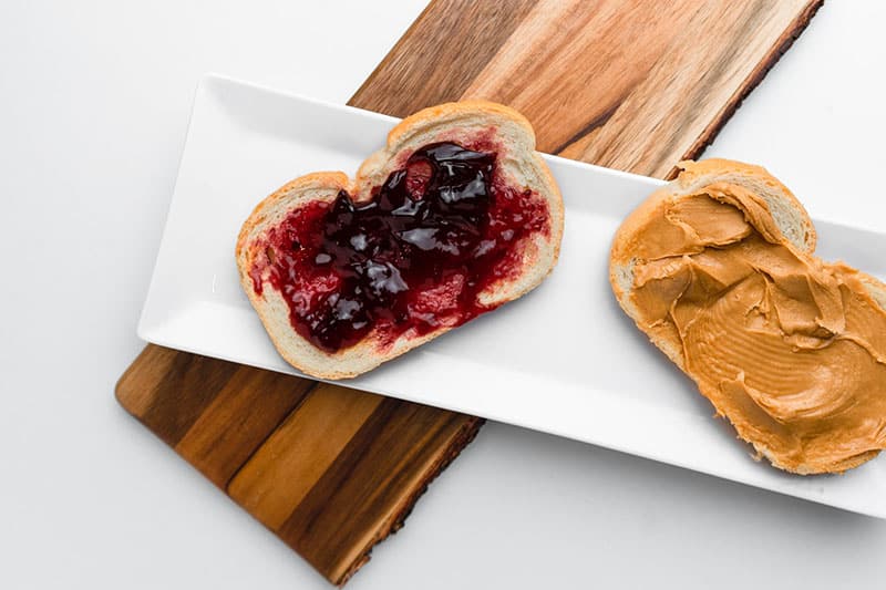 bread with peanut butter and jelly