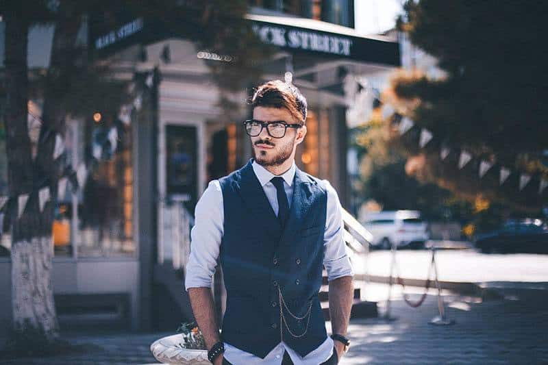 How To Get A Girl’s Number: 6 Tips That Work Like A Charm