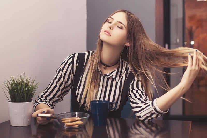 15 Powerful Ways To Make Him Want You Back In No Time