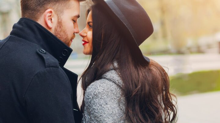 10 Subtle (But Solid) Ways To Hit On A Guy