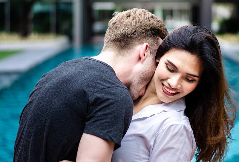 Neck Kiss: All You Need To Know About This Sensual Gesture