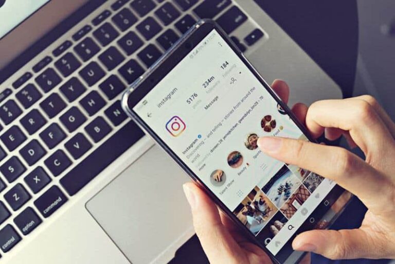 Instagram Captions: 800+ Most EPIC Quotes For Your Photos