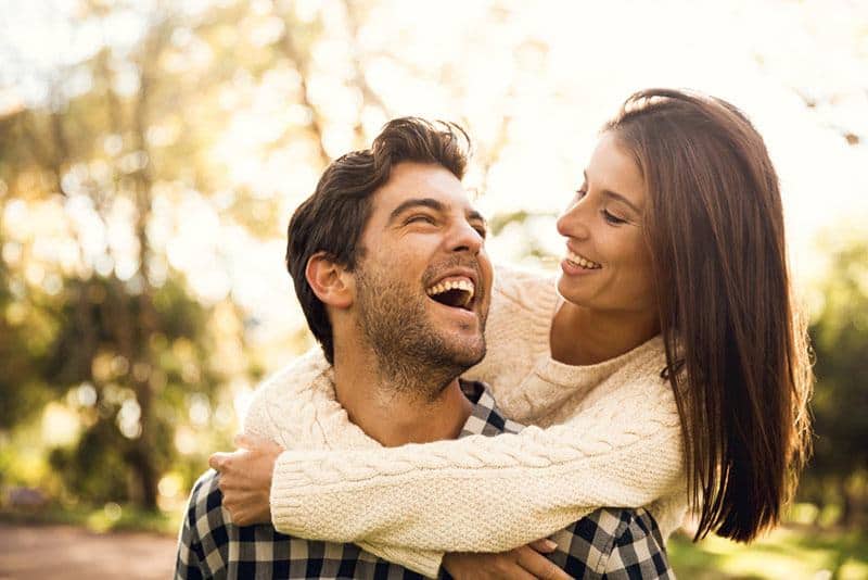 7 Thoughts Every Man Has When He Meets The One