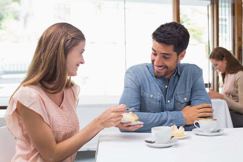 Qué hacer si usted y su pareja no hablan el mismo idioma del amor