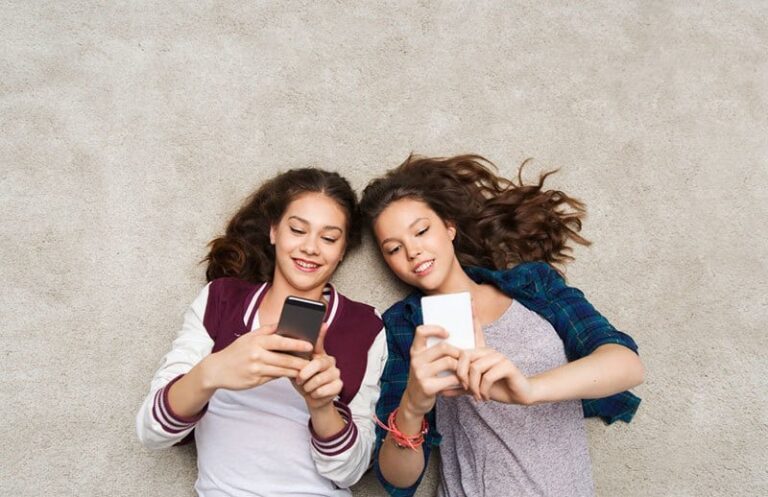 Se tu e la tua migliore amica siete SUPER-vicini, vi invierete questi 12 sms