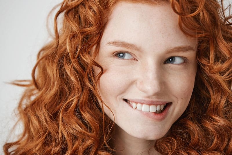 10 Subtle (But Solid) Ways To Hit On A Guy