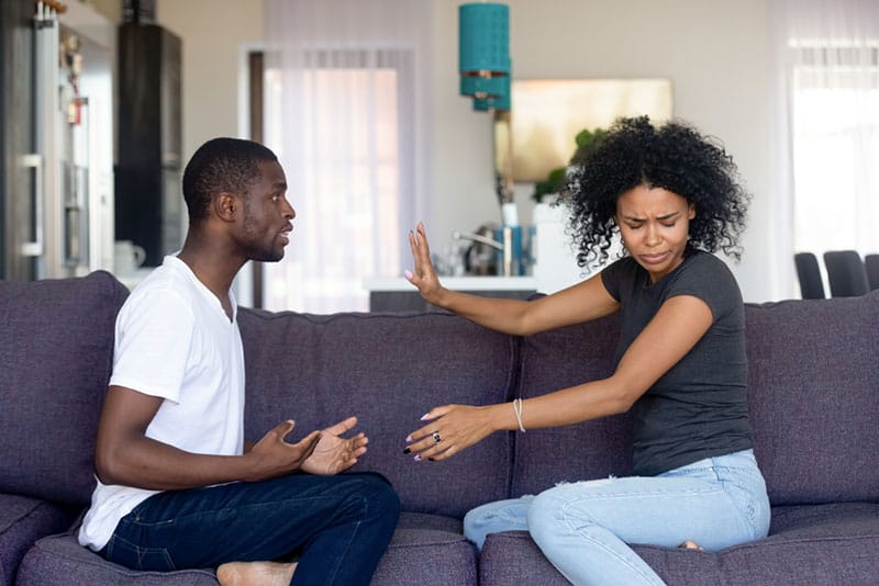 6 Clear Signs It's High Time You Ditch Your Ex For Good