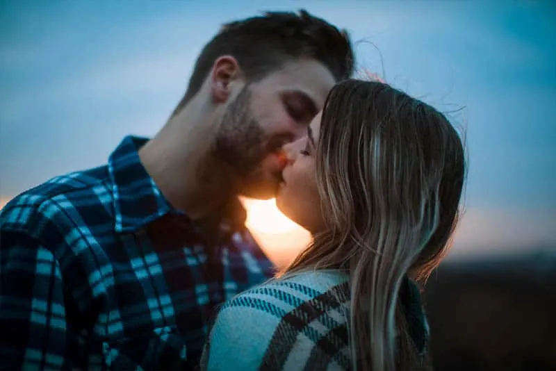 The 10 Worst Kissing Mistakes That Will Totally Ruin The Mood