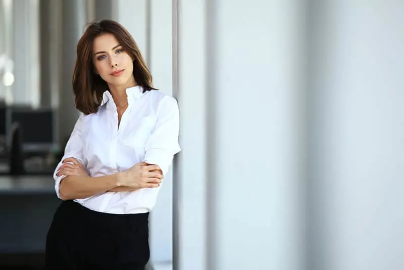 7 Bad Habits All Intelligent Women Have In Common
